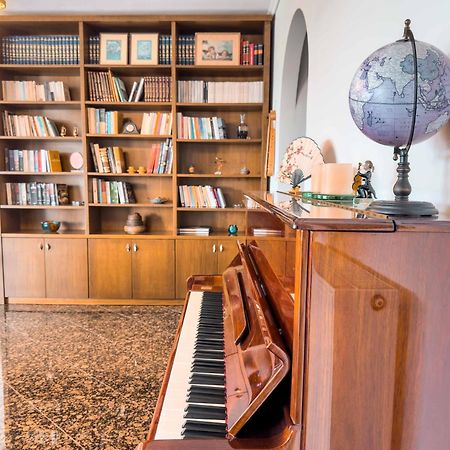 אפאנומי Villa Bougainvillea מראה חיצוני תמונה