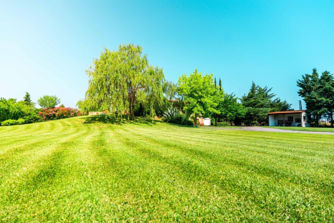 אפאנומי Villa Bougainvillea מראה חיצוני תמונה